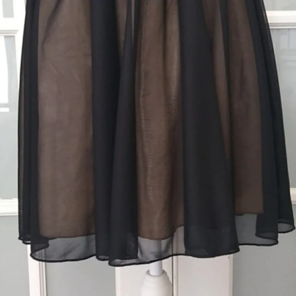 Sequin Hearts Strapless Sweetheart Illusion Dress - Picture 6 of 14